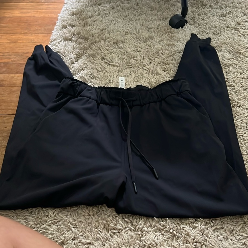 Lululemon jogger pant